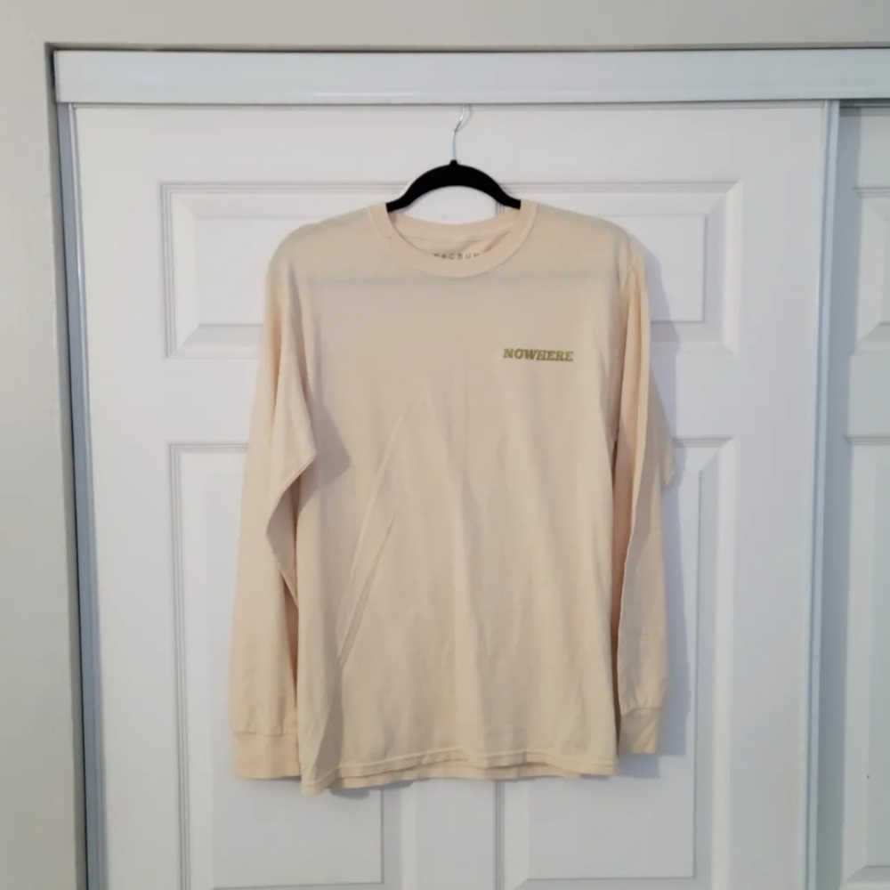 Pacsun nowhere tshirt